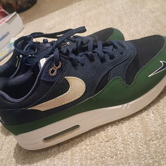 Air Max 1 "Gorge Green" sneakers - Picture 1 of 9